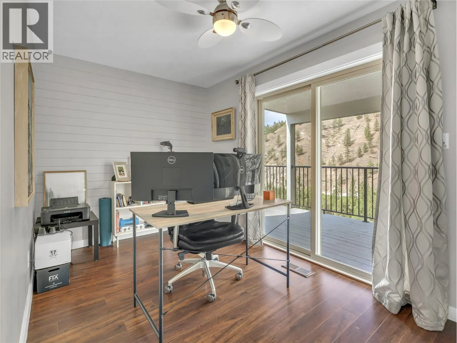 157 ADAMS Crescent