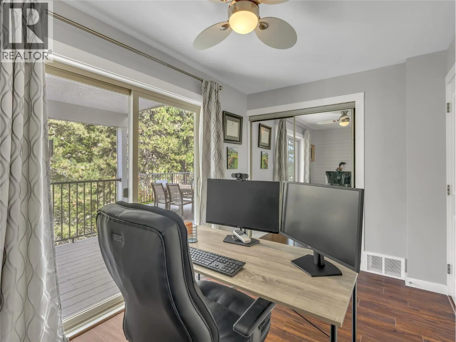 157 ADAMS Crescent