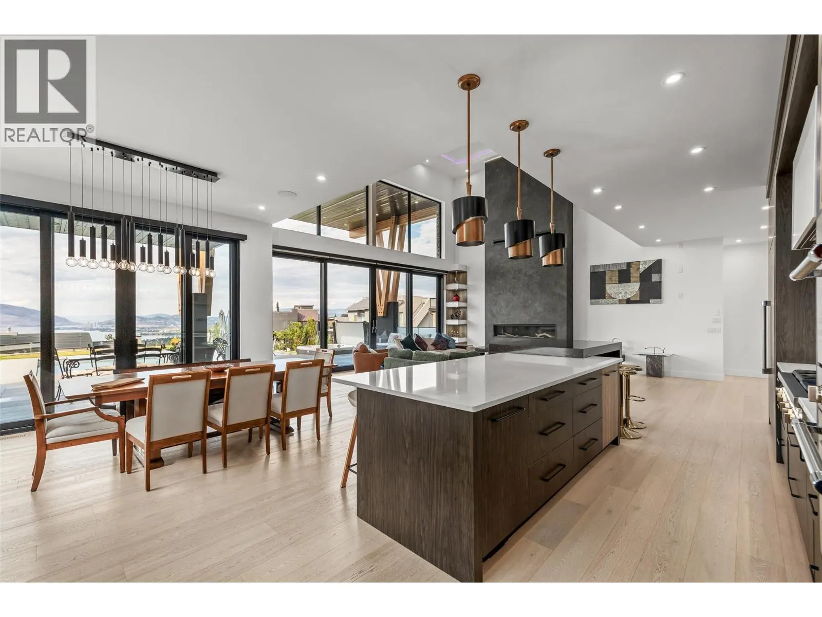 466 Swan Drive