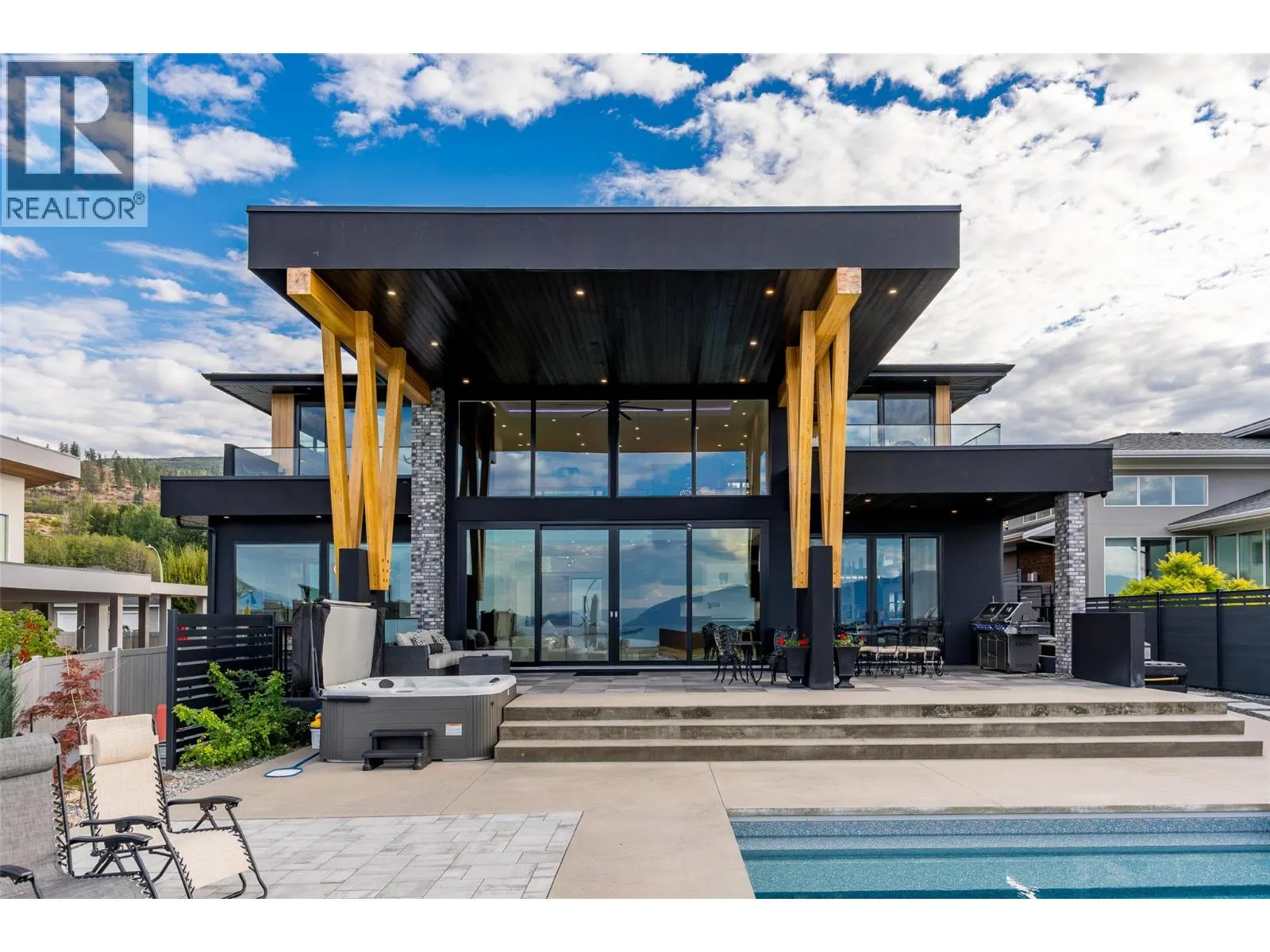466 Swan Drive