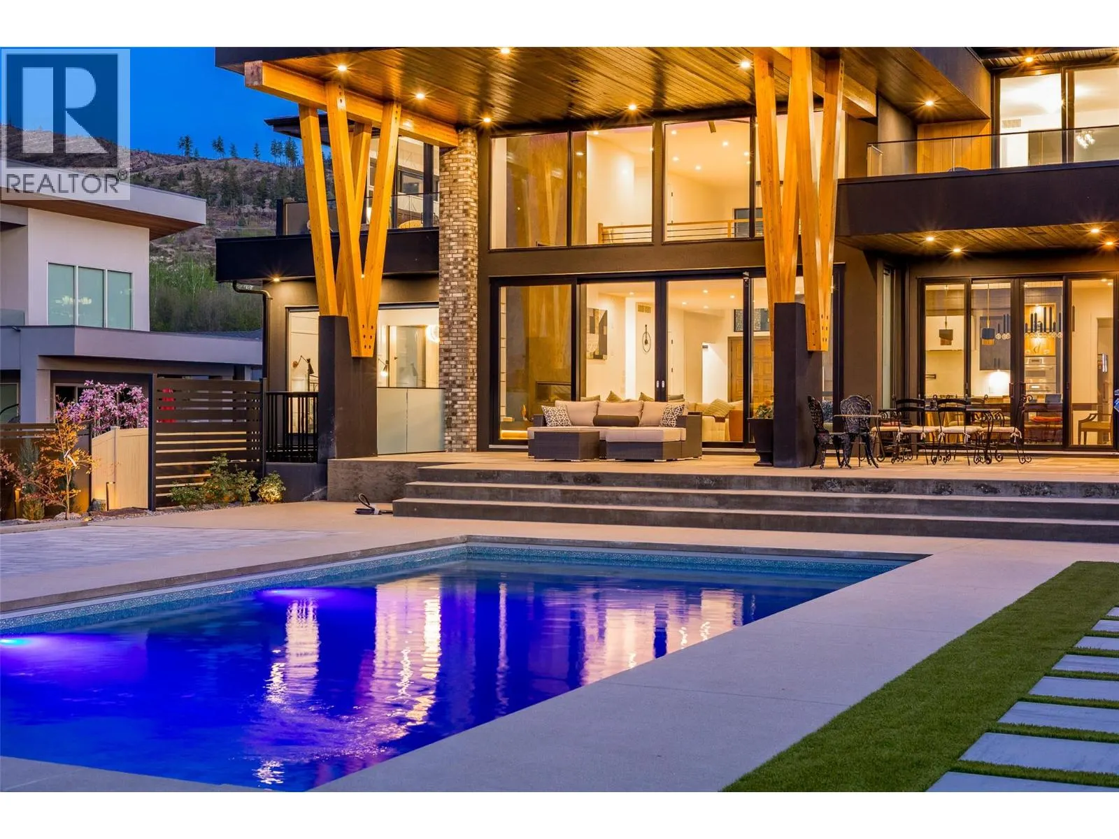 466 Swan Drive