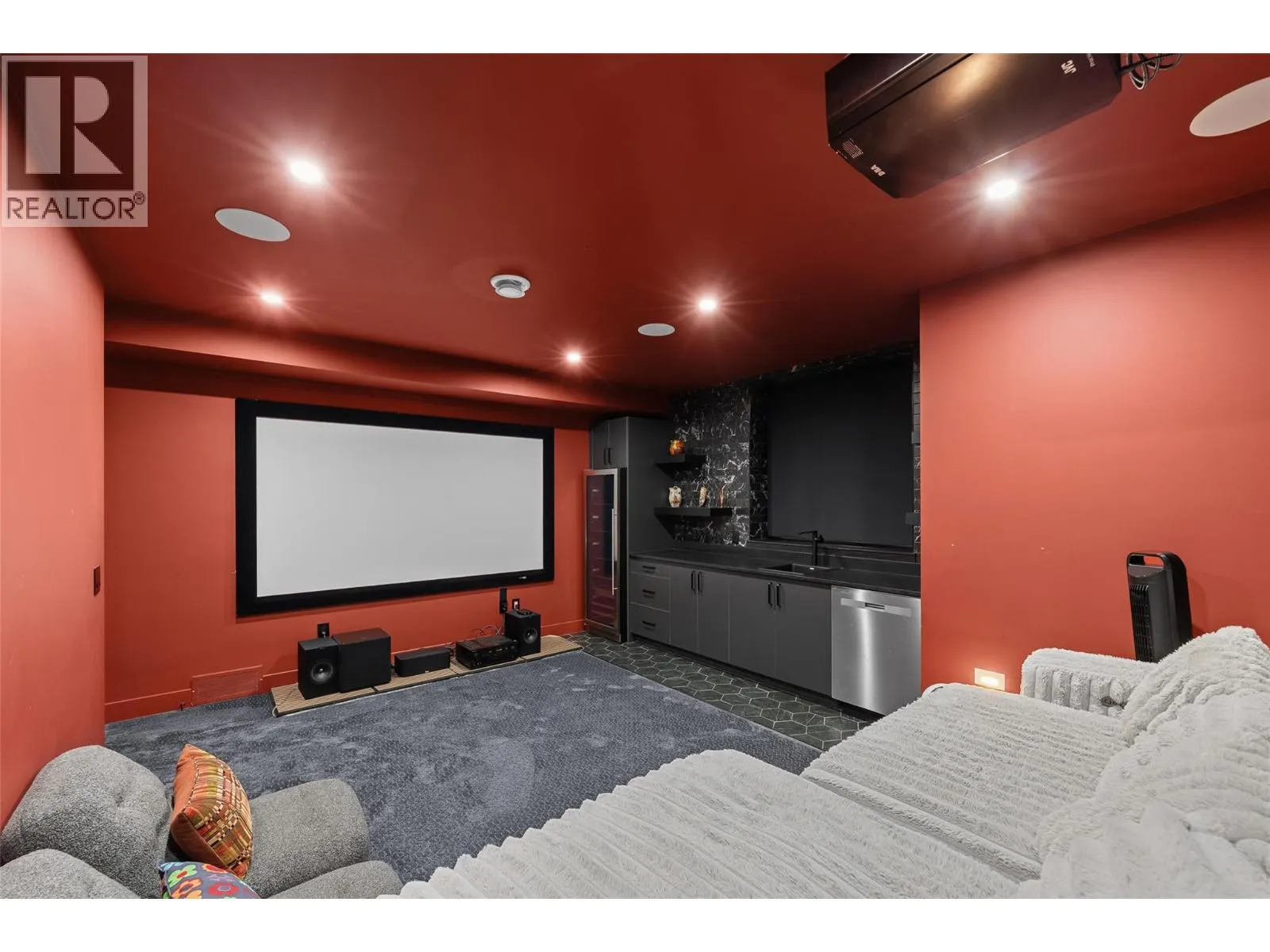 466 Swan Drive