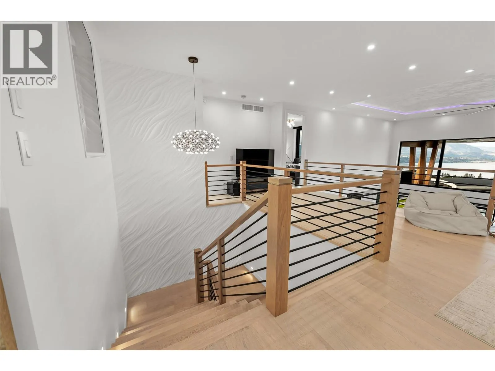 466 Swan Drive