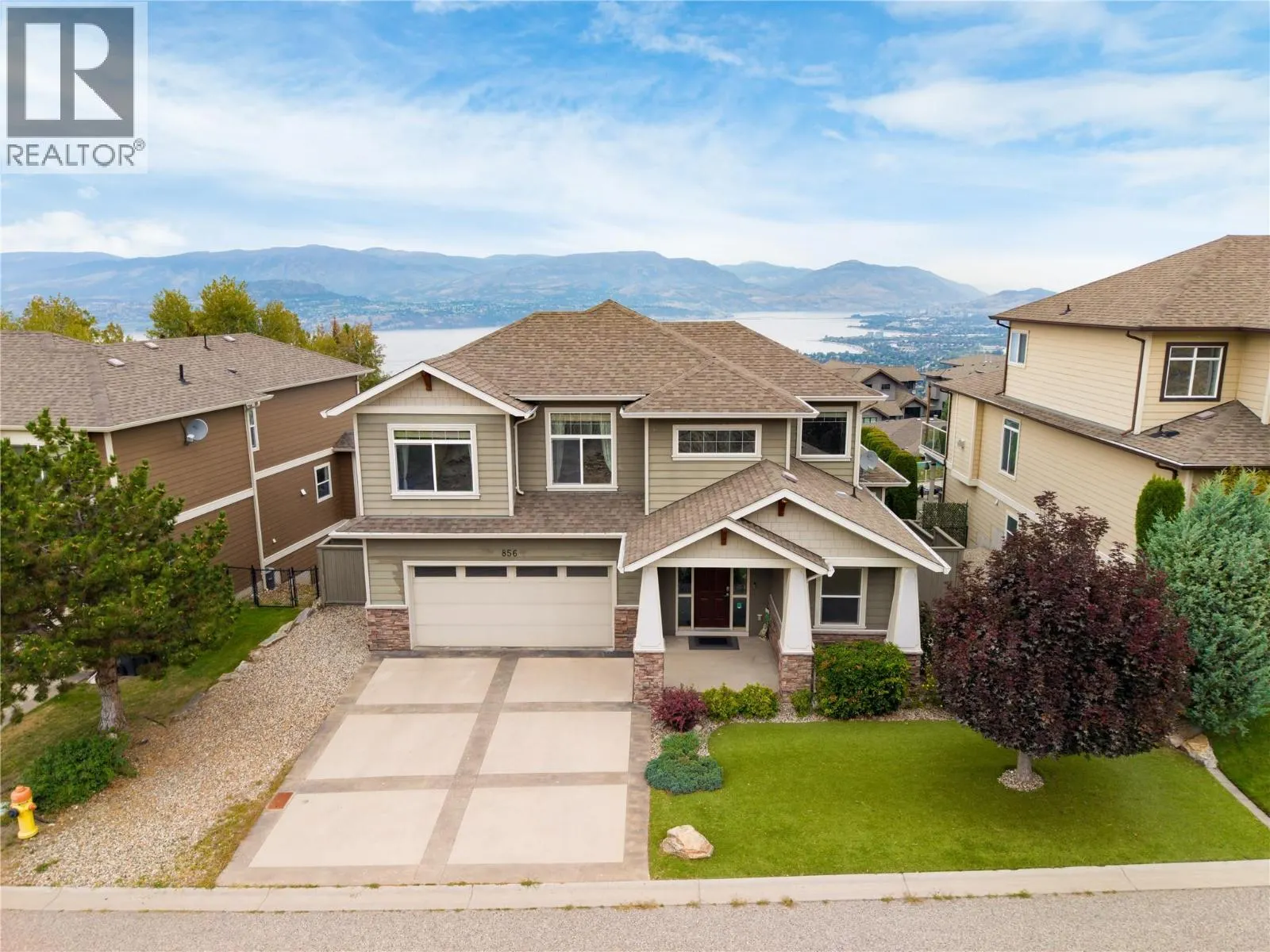 856 Hewetson Avenue