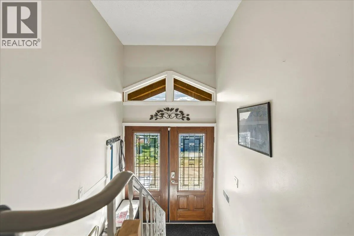 8404 Lakeview Drive