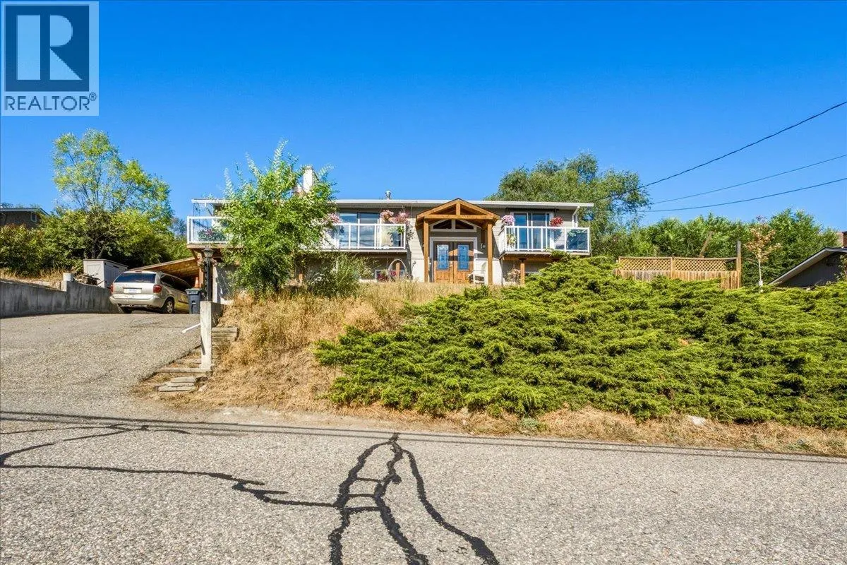 8404 Lakeview Drive