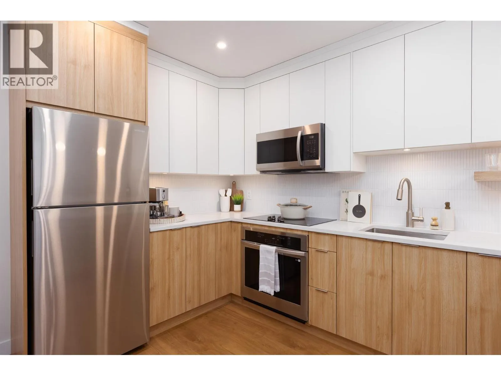 1281 Pridham Avenue Unit# 621