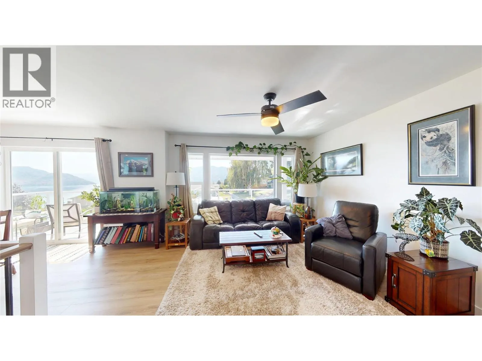 6160 Davies Crescent