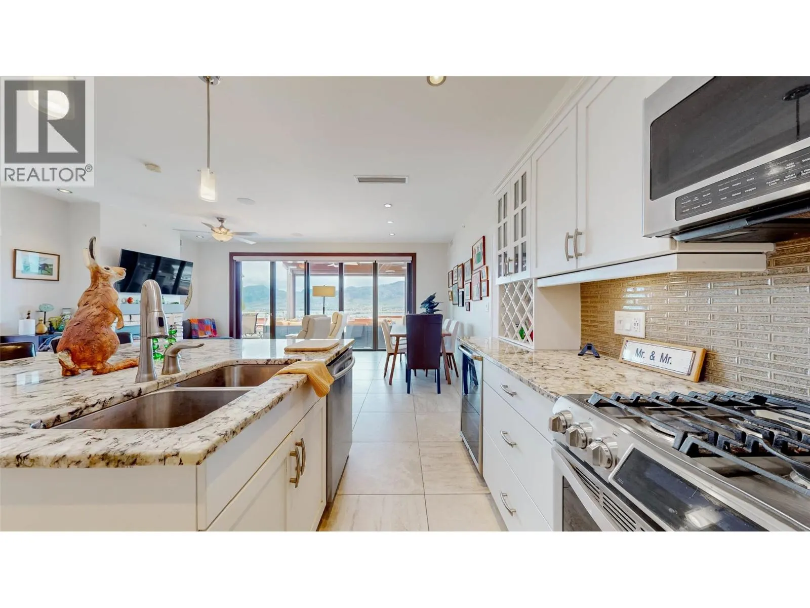 2000 VALLEYVIEW Drive Unit# 20