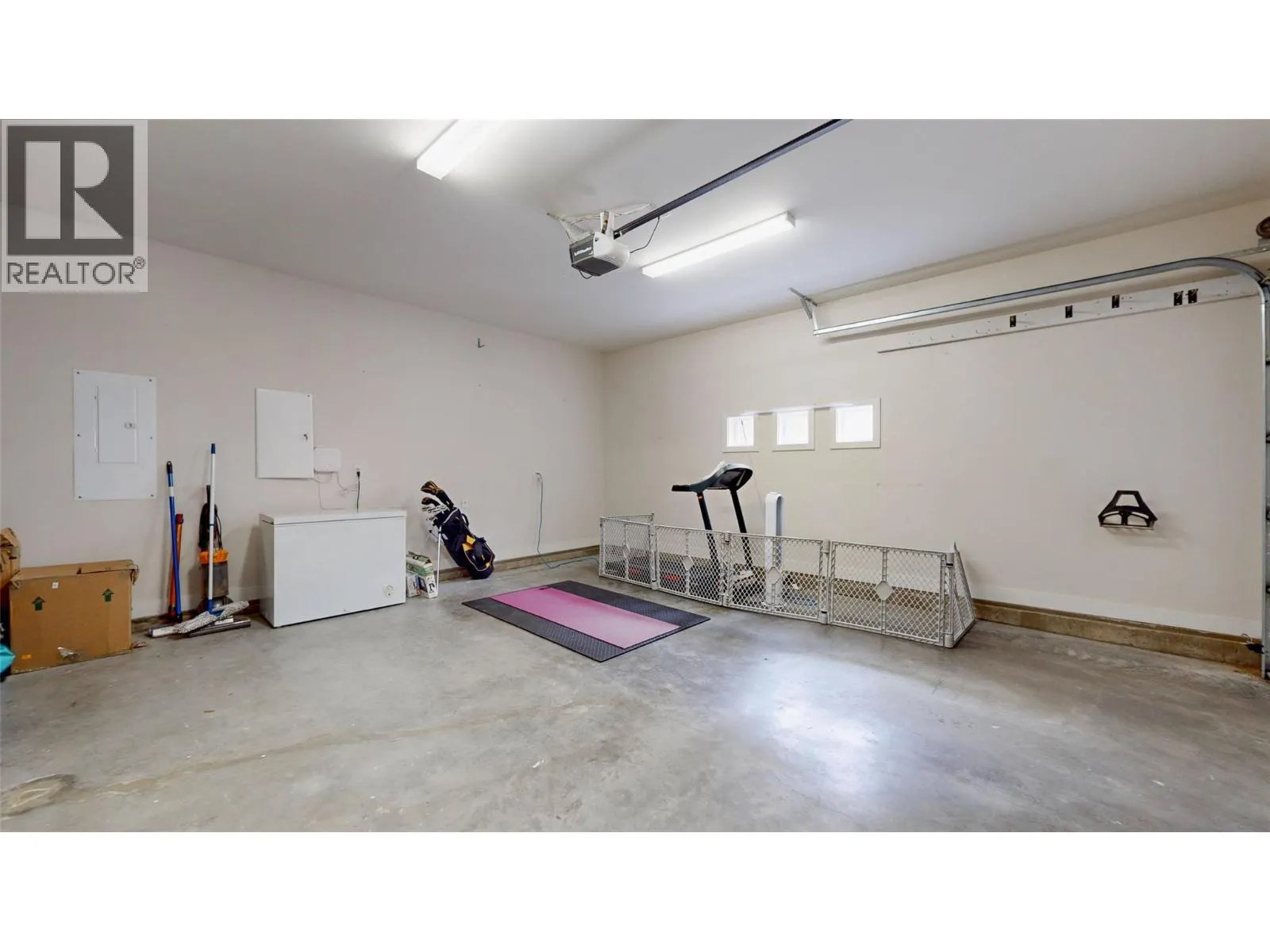 2000 VALLEYVIEW Drive Unit# 20