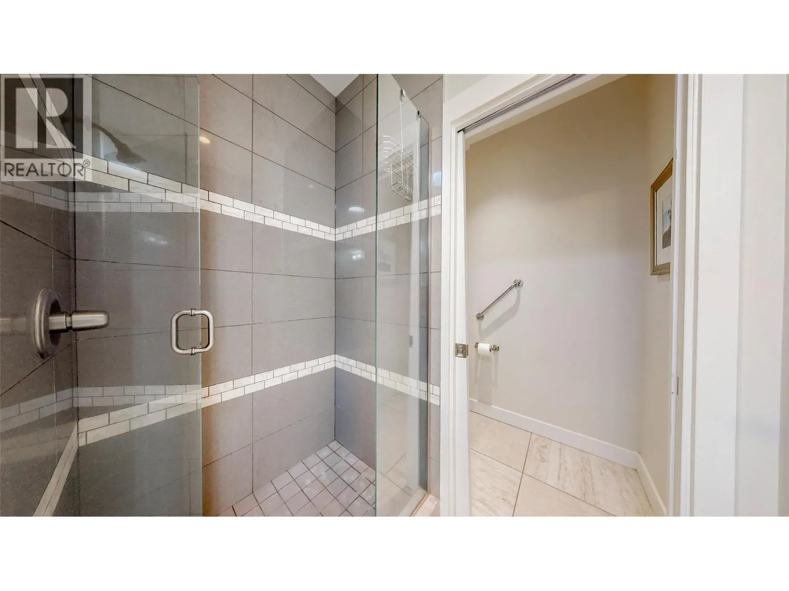 2000 VALLEYVIEW Drive Unit# 20