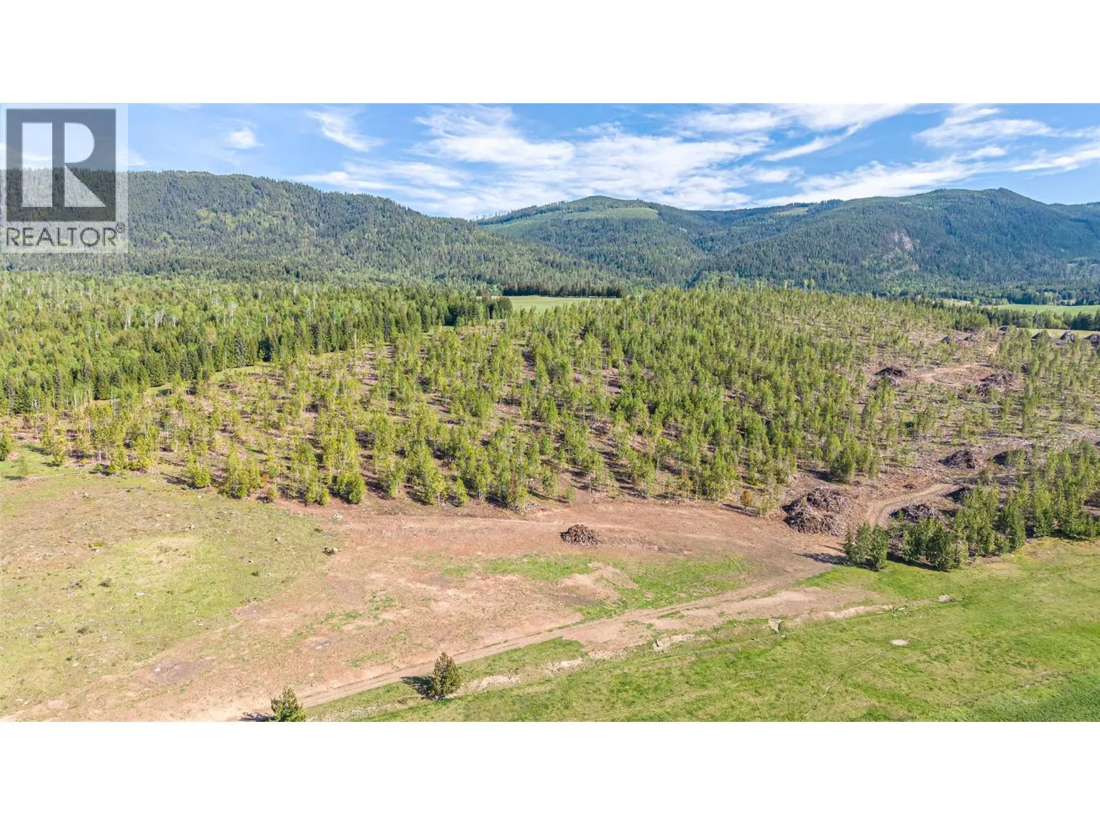 2465 Mabel lake Road