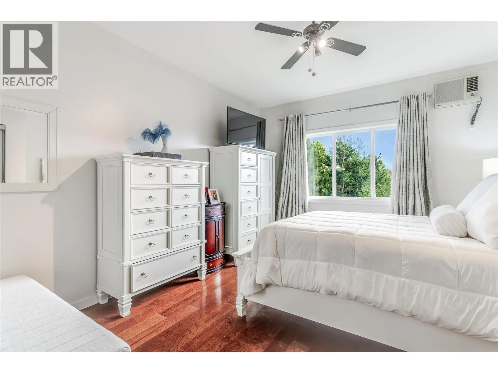 680 Lequime Road Unit# 406