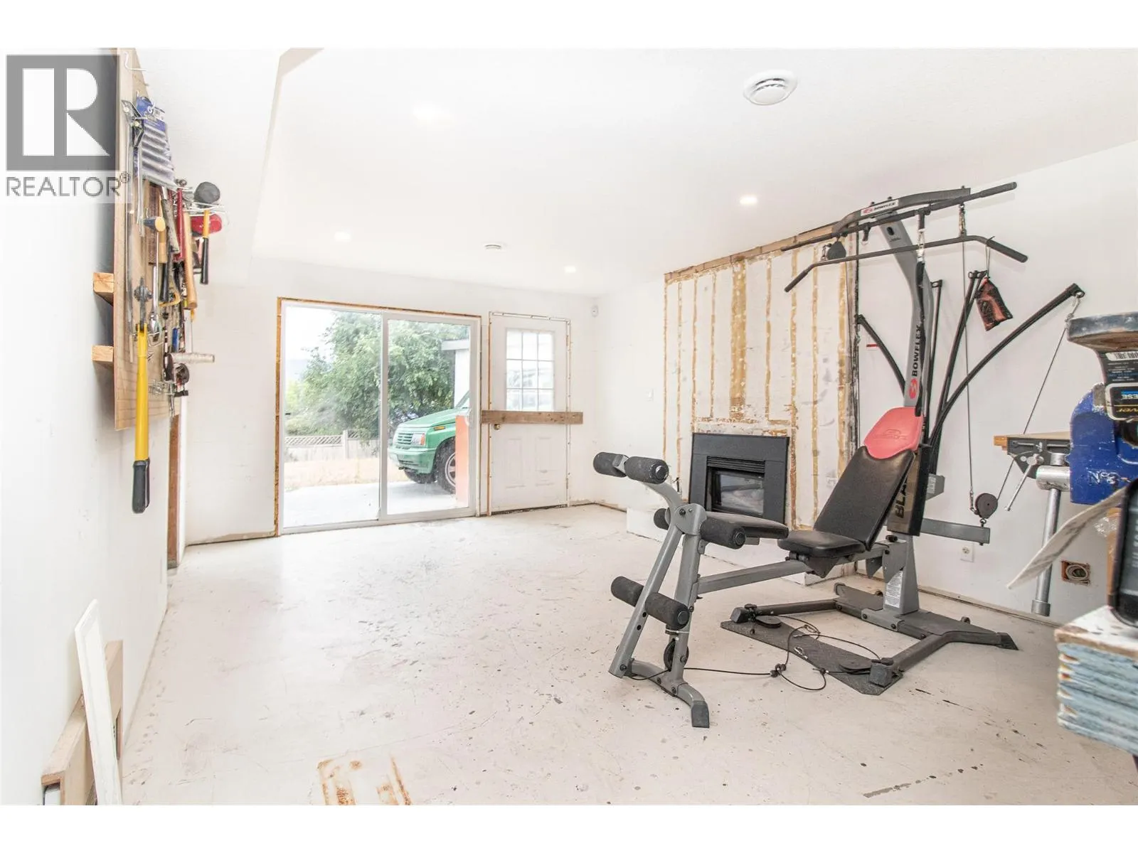 941 Anders Road