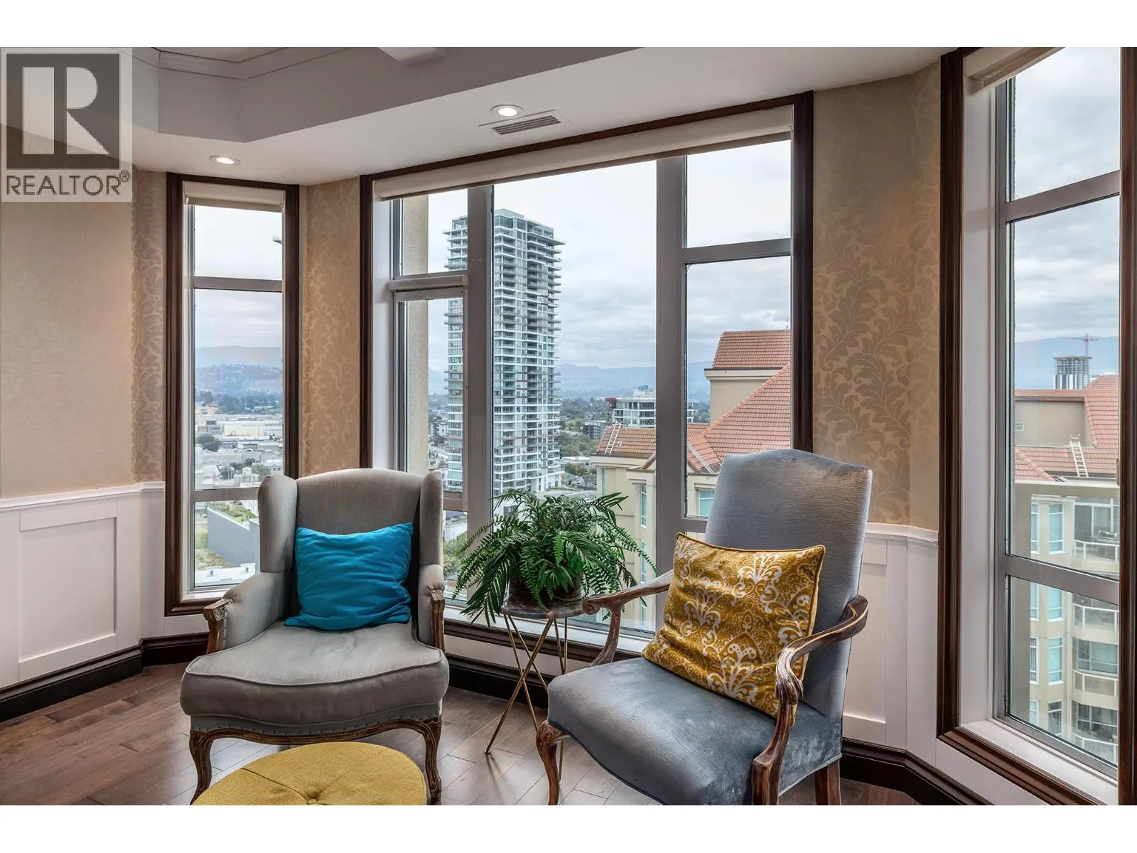 1128 Sunset Drive Unit# 1702