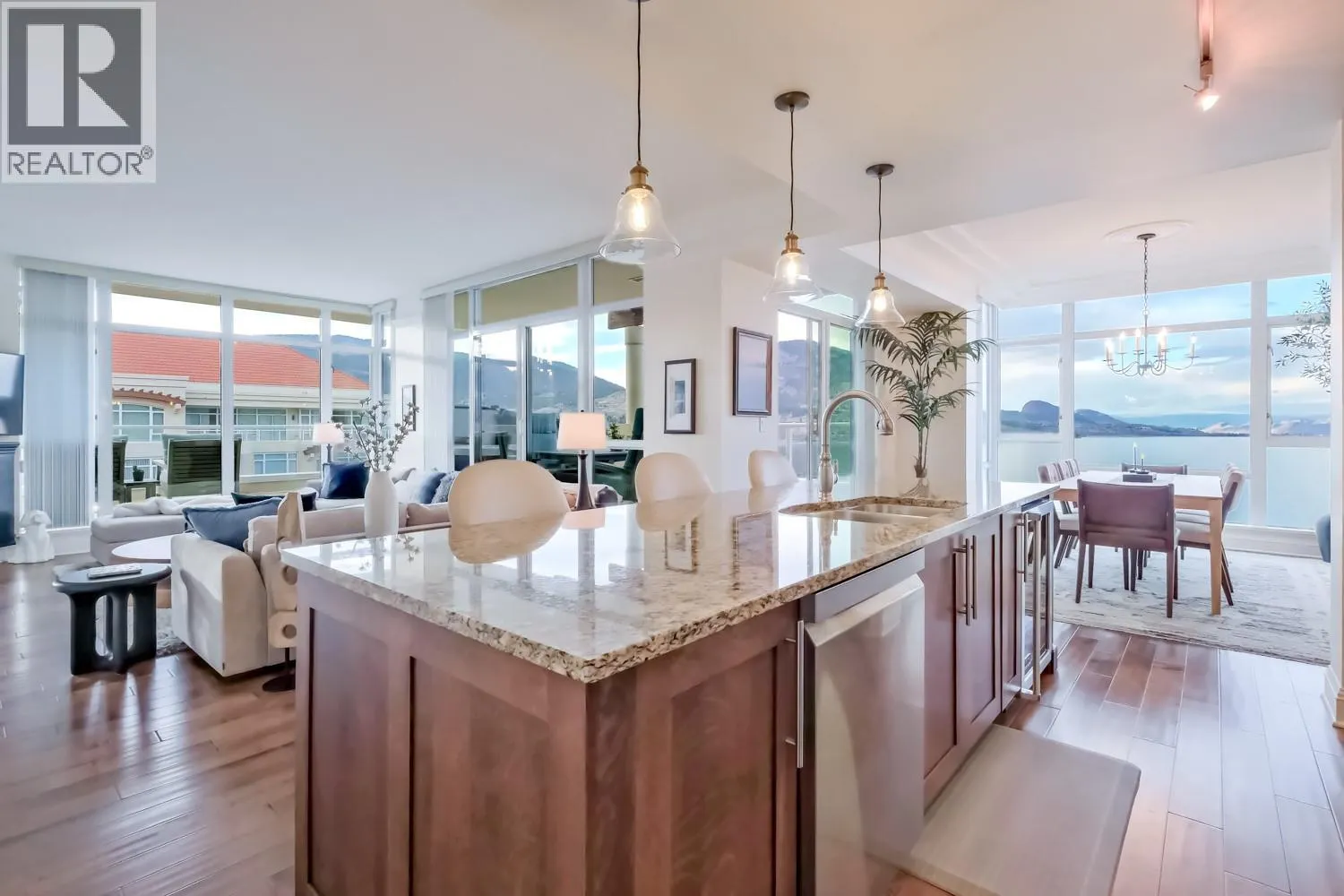 75 MARTIN Street Unit# 1501
