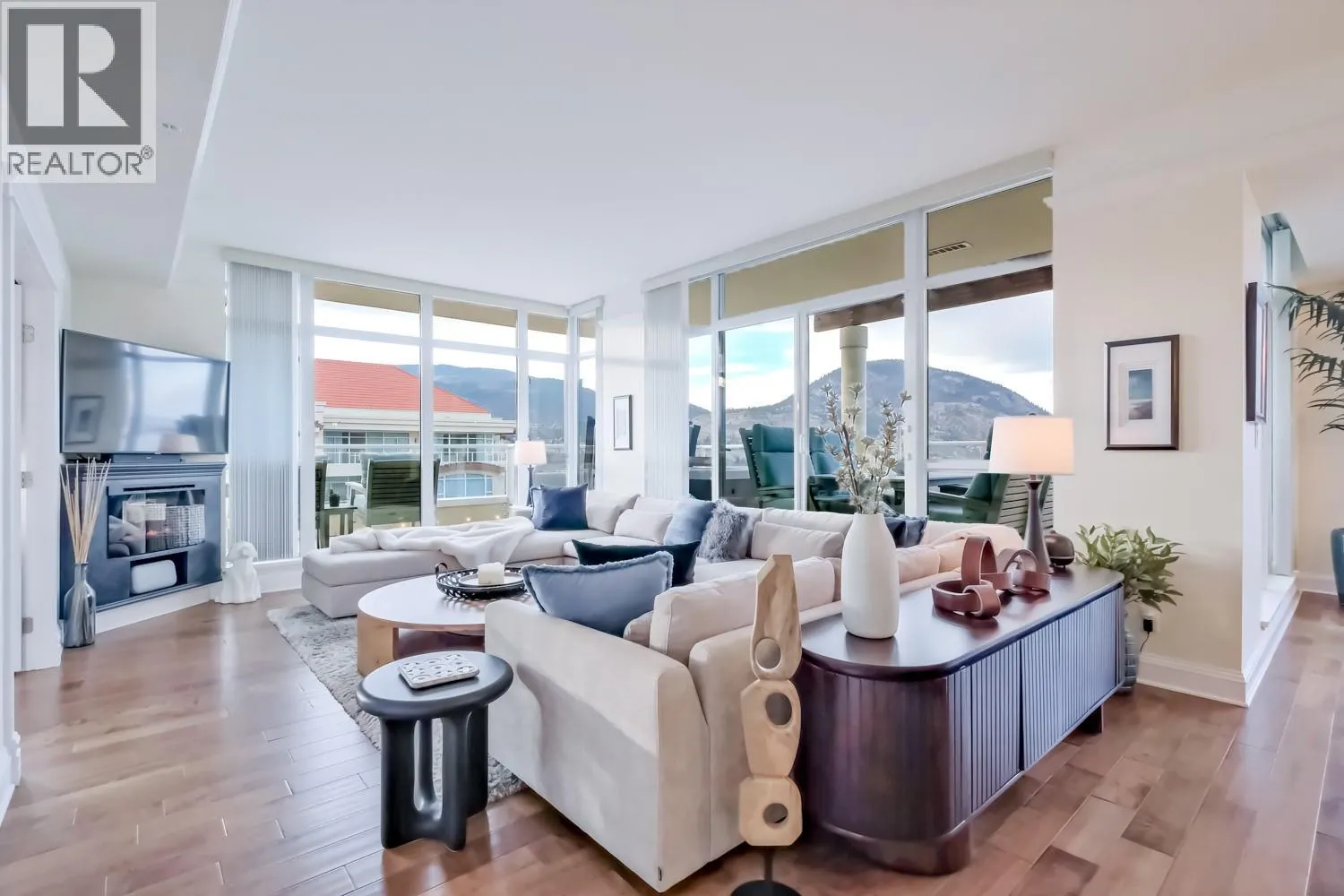 75 MARTIN Street Unit# 1501