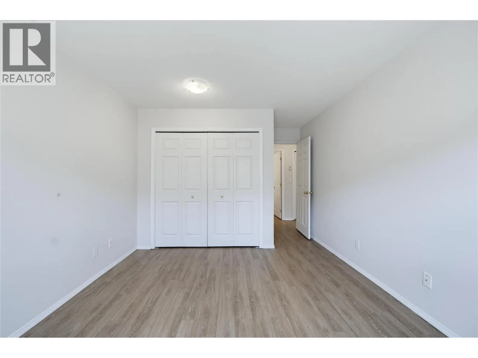 250 5 Street SE Unit# 111