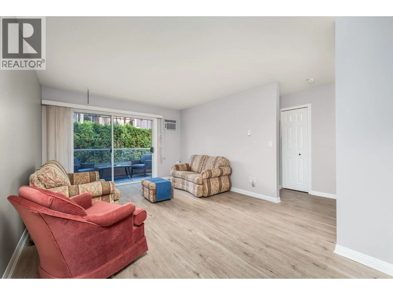 3609 30 Avenue Unit# 208