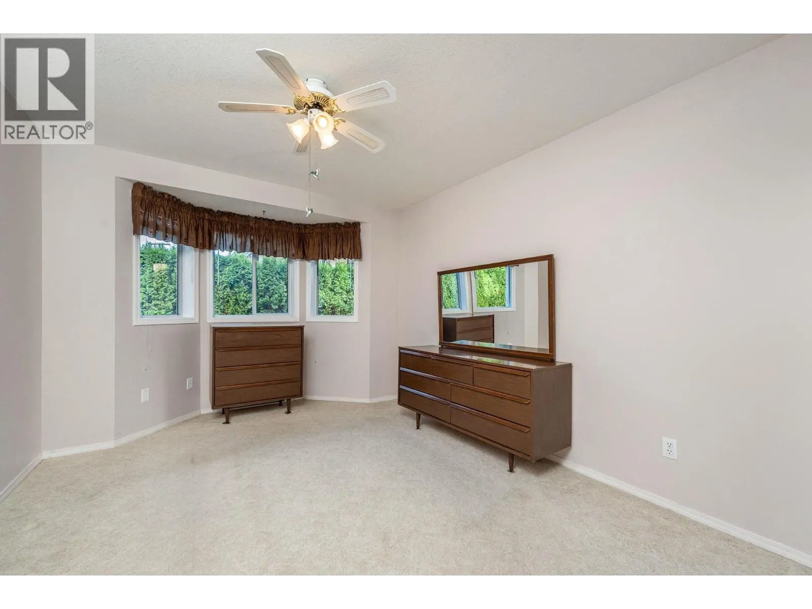 3609 30 Avenue Unit# 208