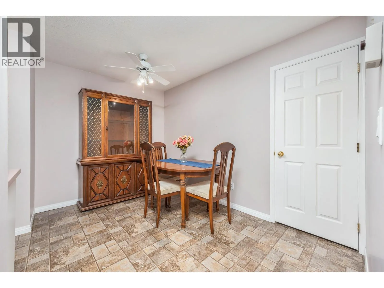 3609 30 Avenue Unit# 208
