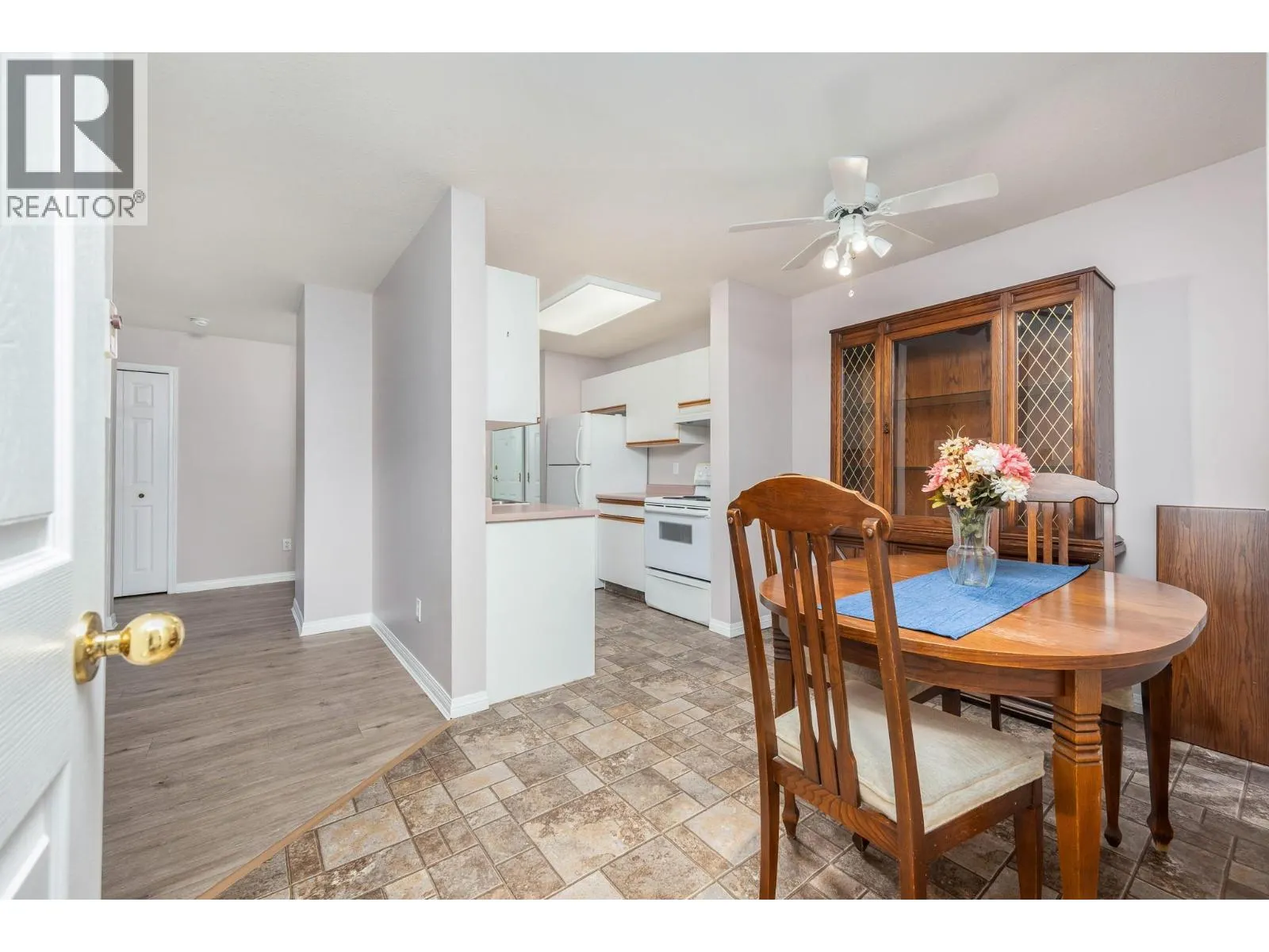 3609 30 Avenue Unit# 208