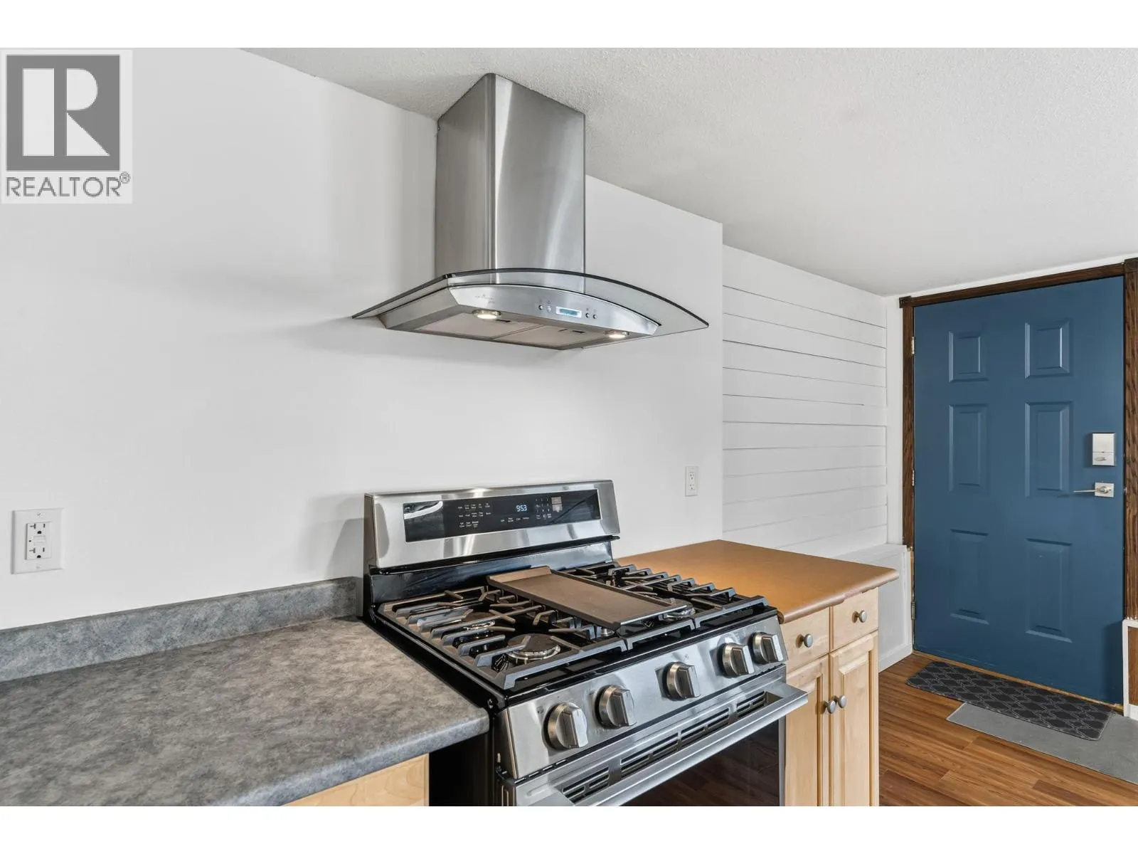 1108 Menu Road