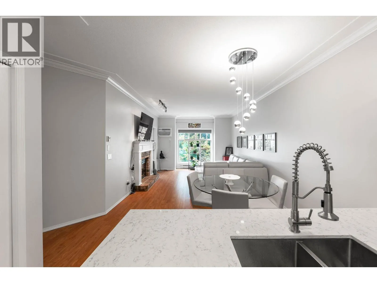 1152 Lanfranco Road Unit# 201