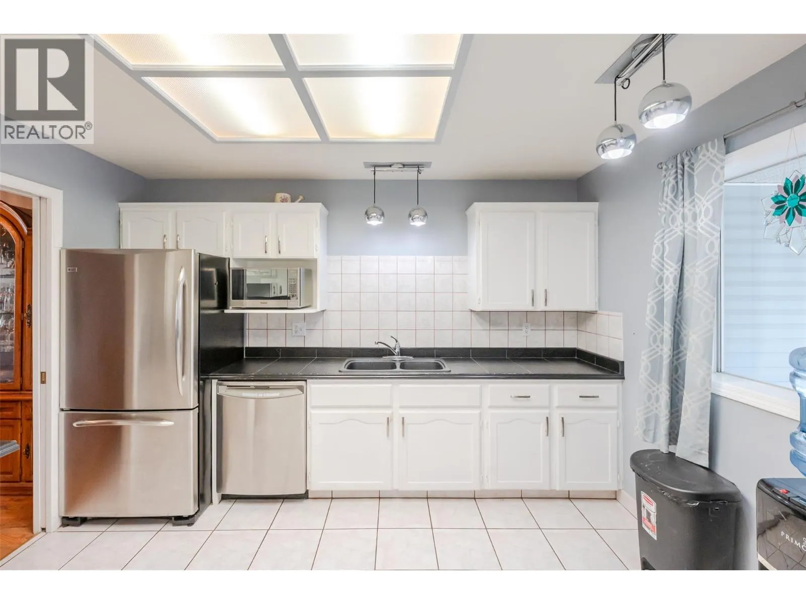980 CEDAR Street Unit# 5