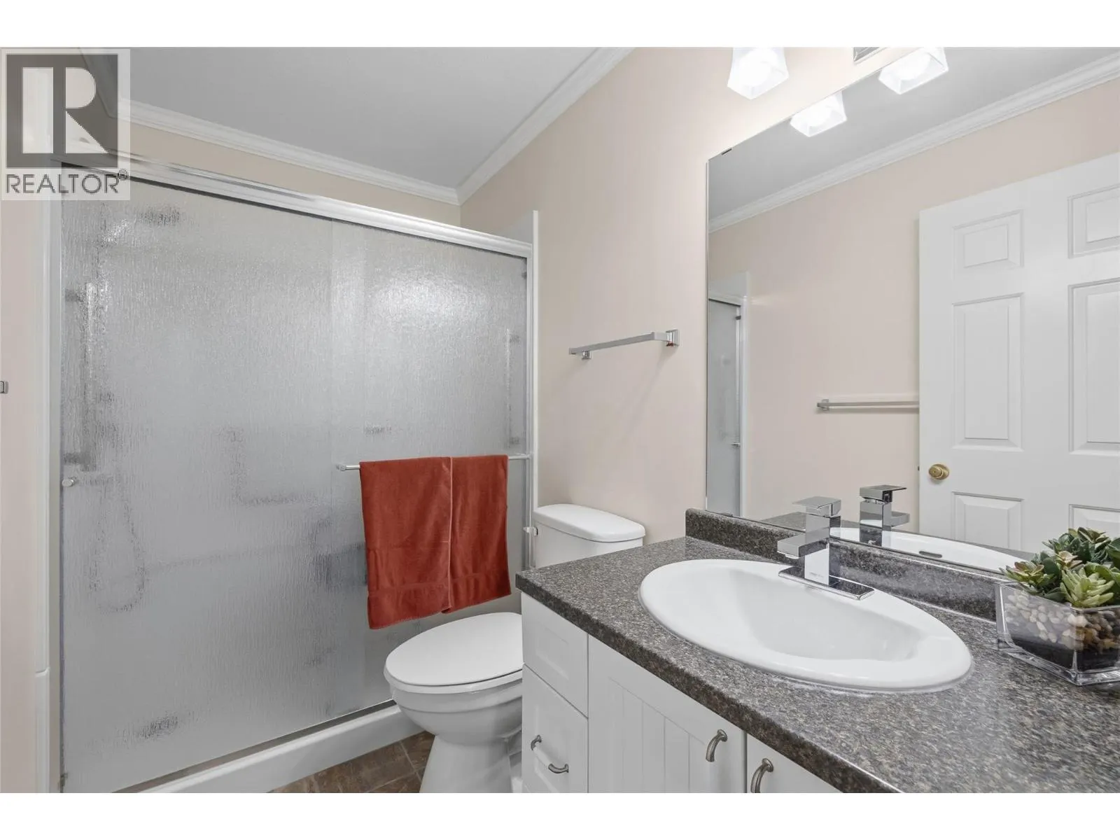 1255 RAYMER Avenue Unit# 548