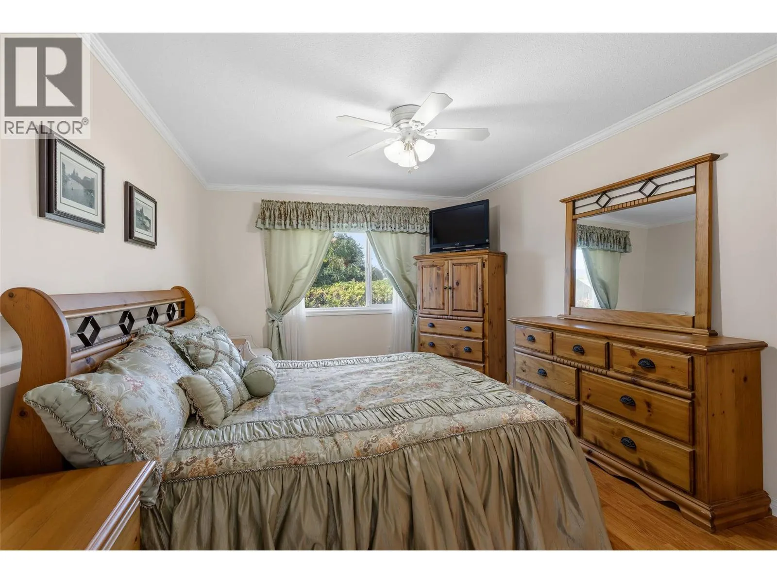 1255 RAYMER Avenue Unit# 548