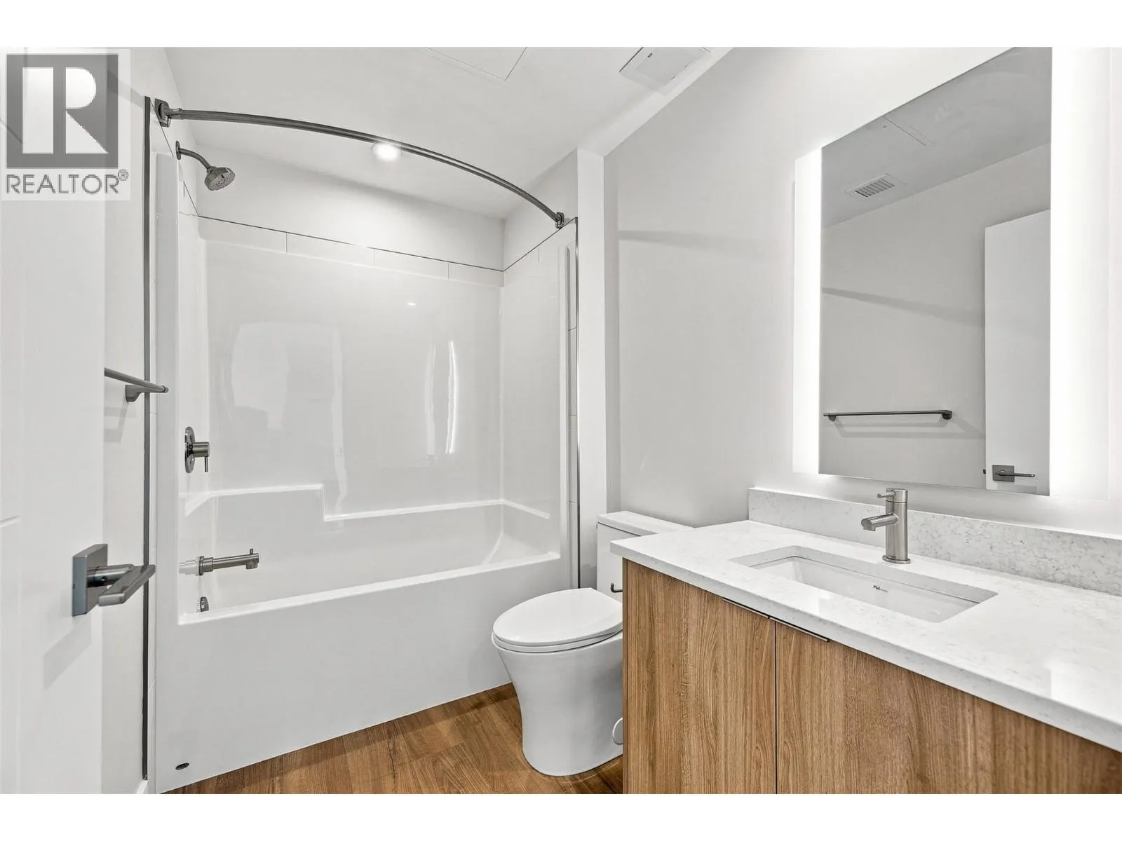 1280 Sutherland Avenue Unit# 602