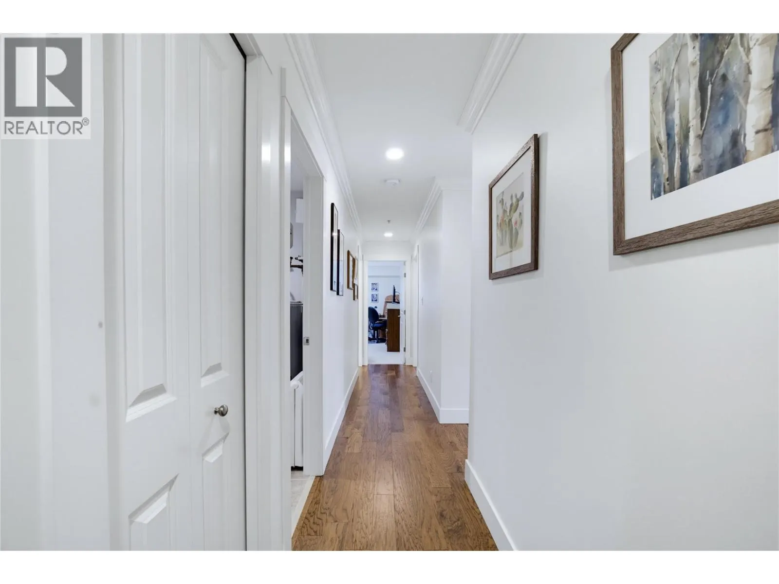 330 4th Avenue SE Unit# 106