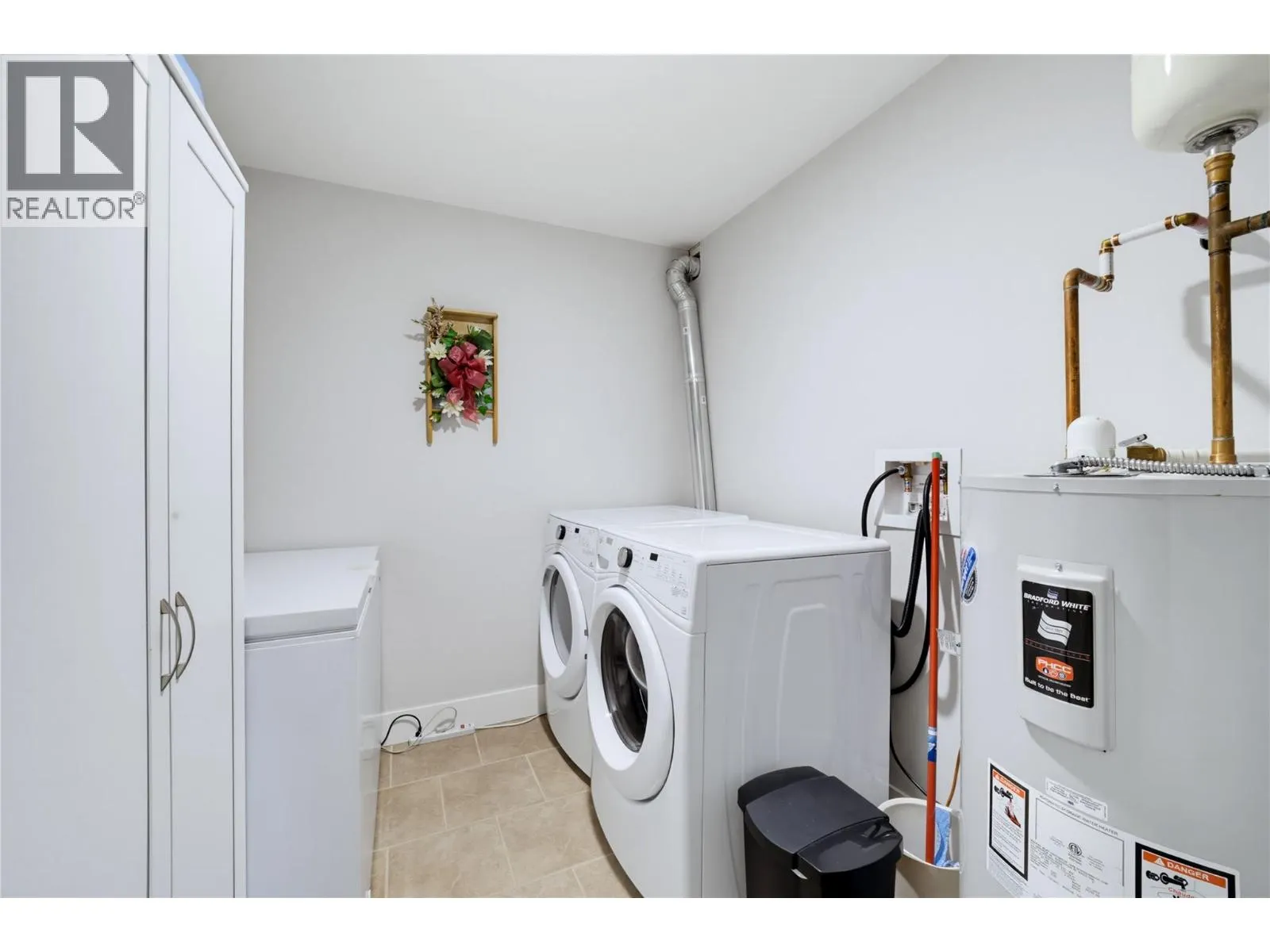 330 4th Avenue SE Unit# 106