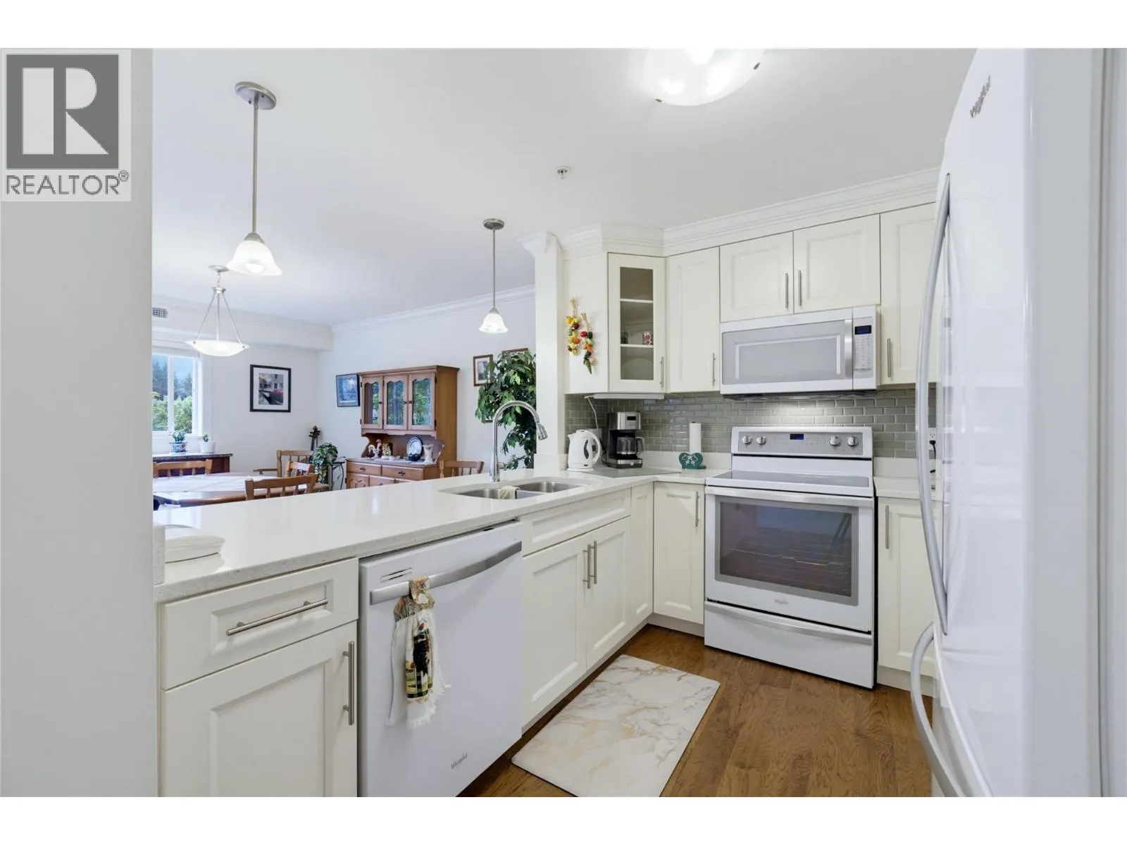 330 4th Avenue SE Unit# 106