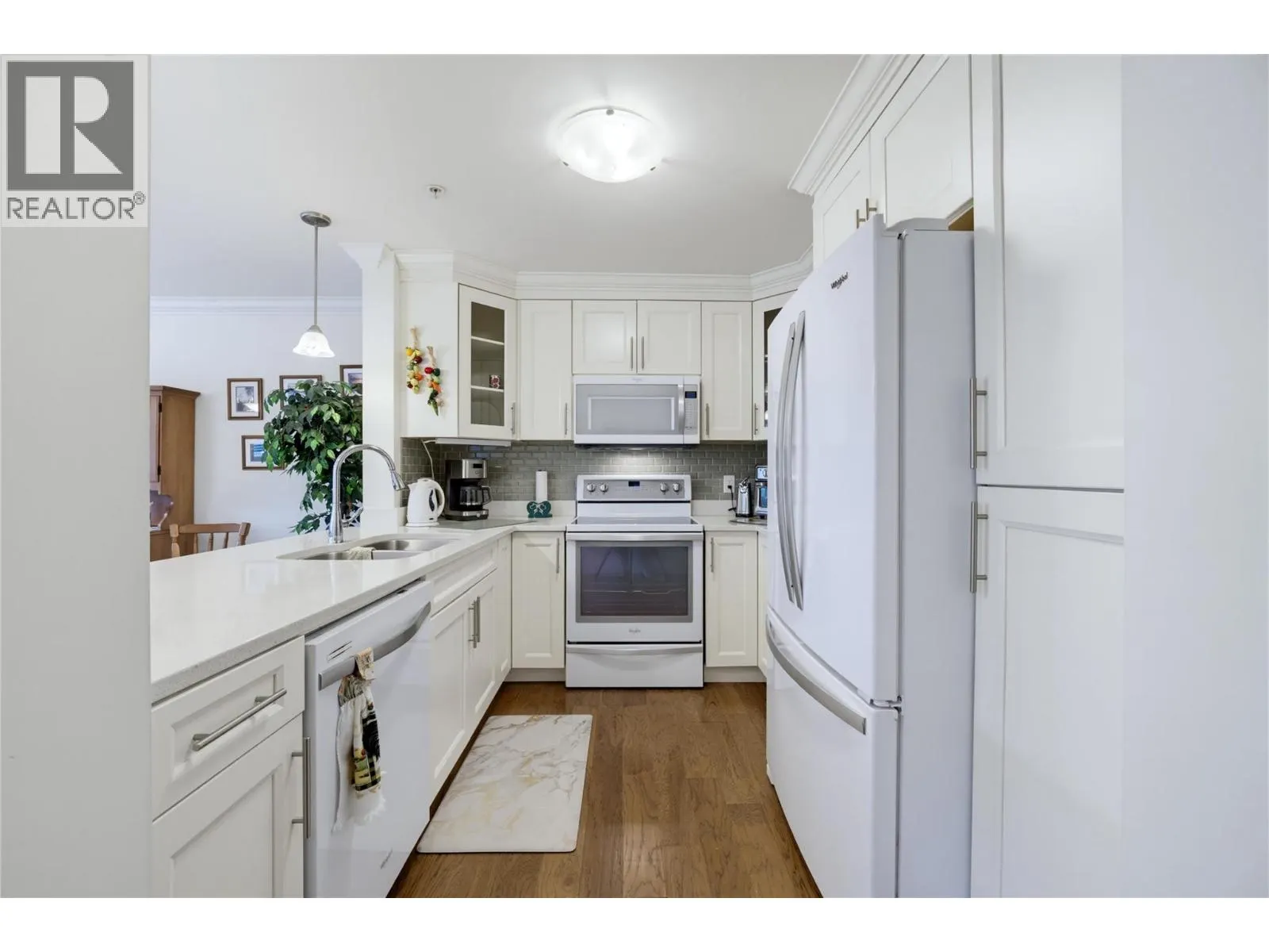 330 4th Avenue SE Unit# 106