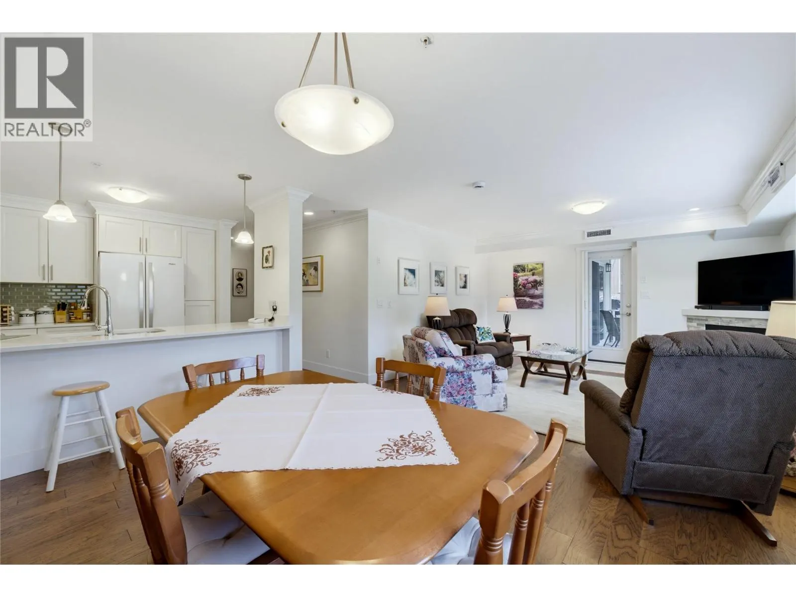 330 4th Avenue SE Unit# 106