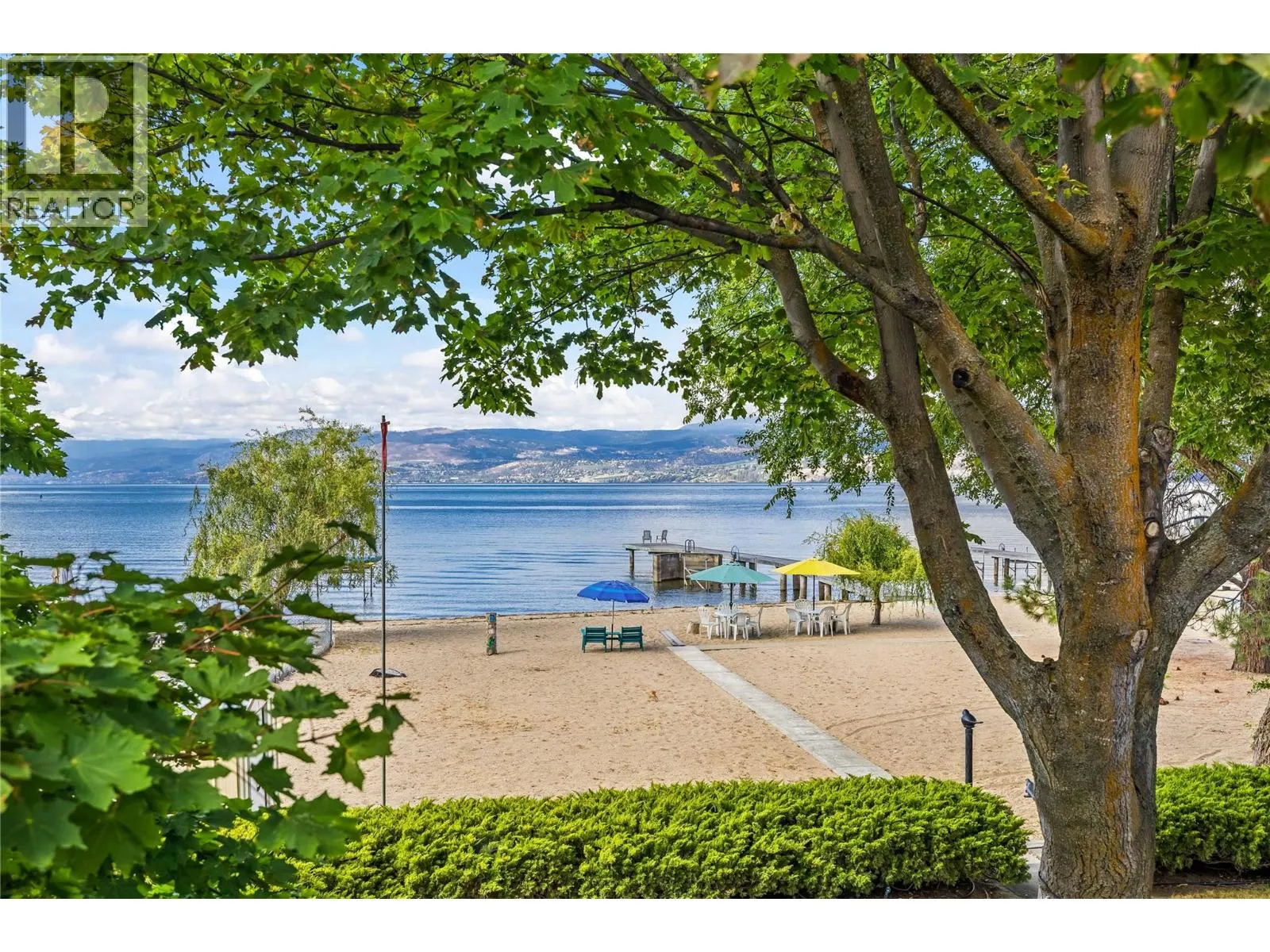 4088 Lakeshore Road