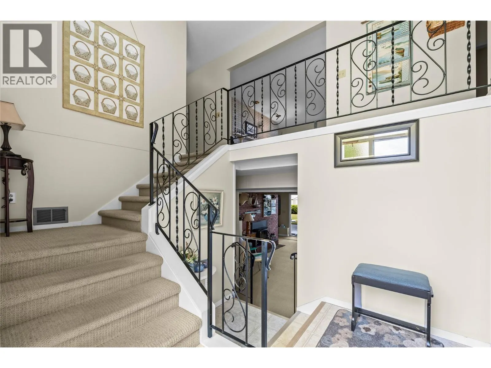 4088 Lakeshore Road