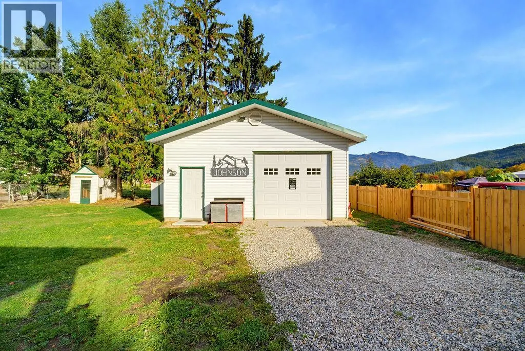 1230 Maclean McPherson Road