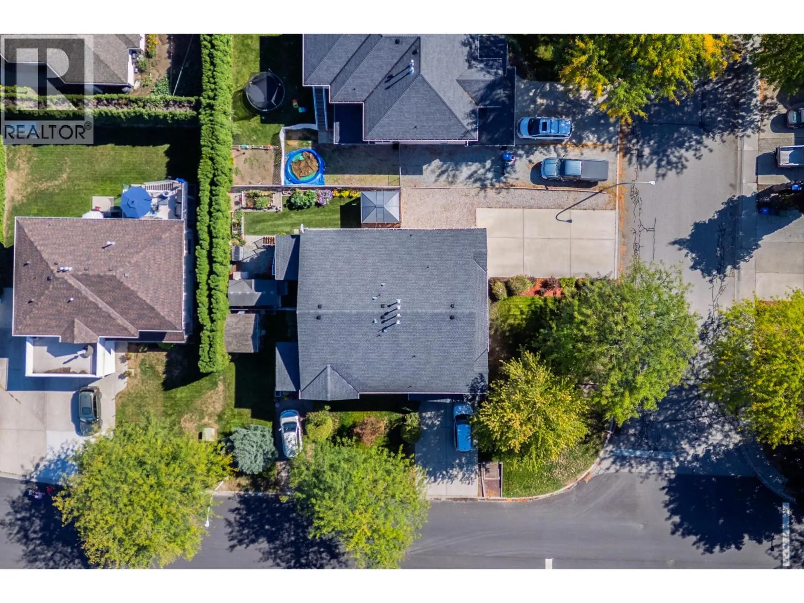 416 Sumac Road E