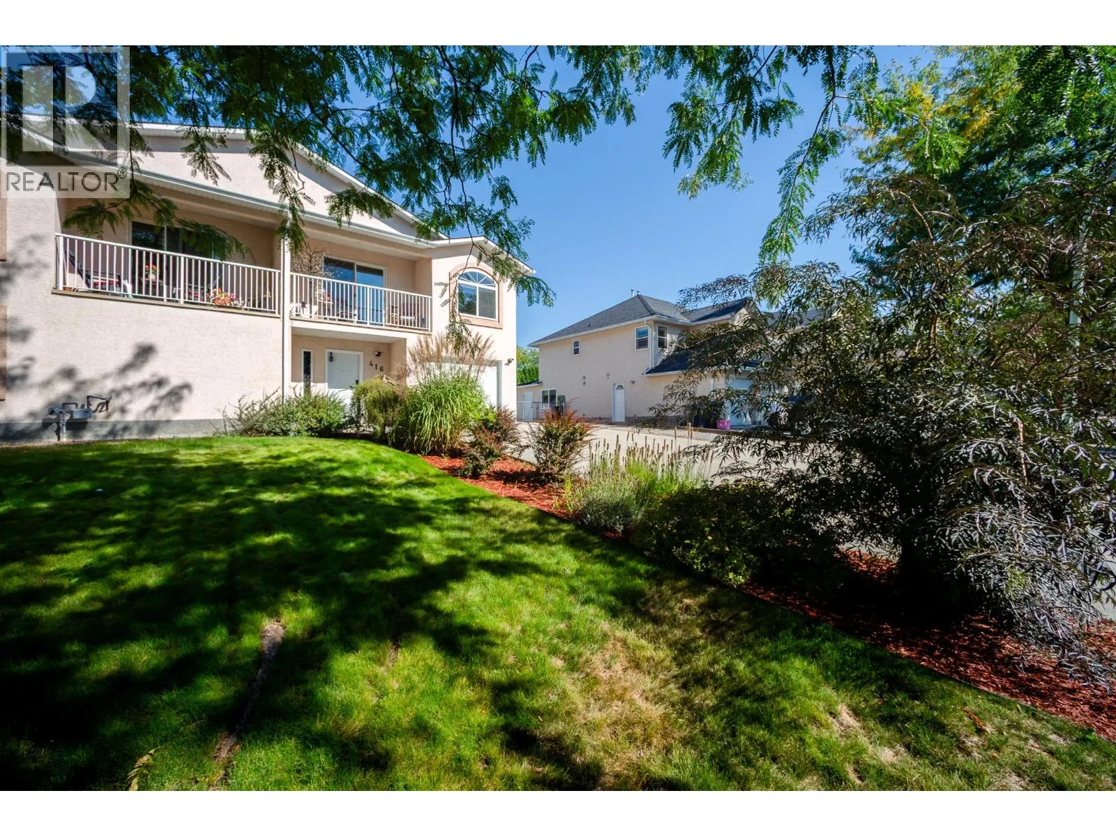 416 Sumac Road E