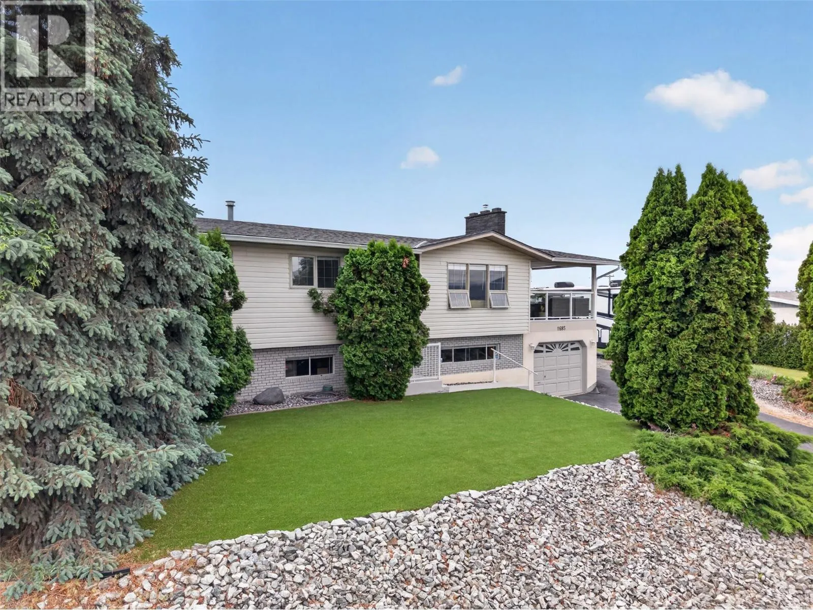 1685 Jonathan Road