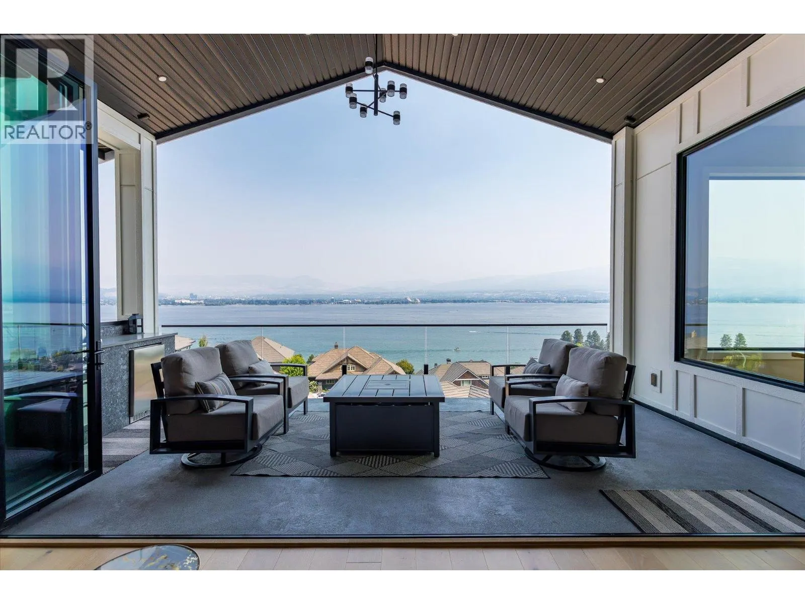 2585 Casa Palmero Drive