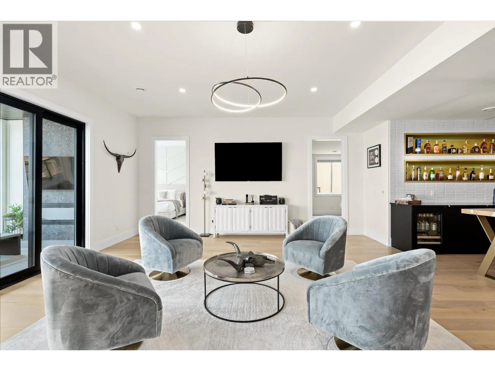 2585 Casa Palmero Drive