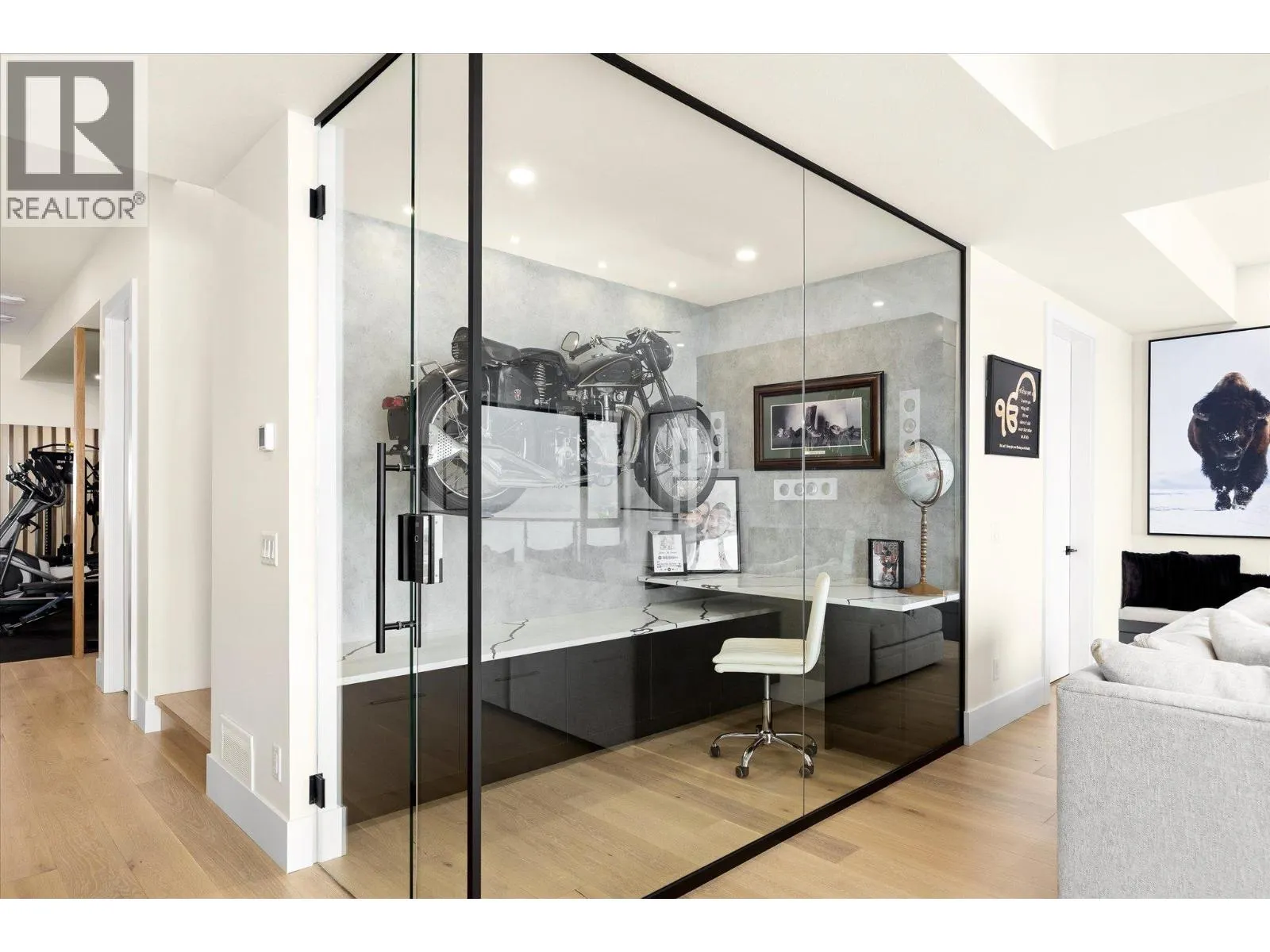 2585 Casa Palmero Drive