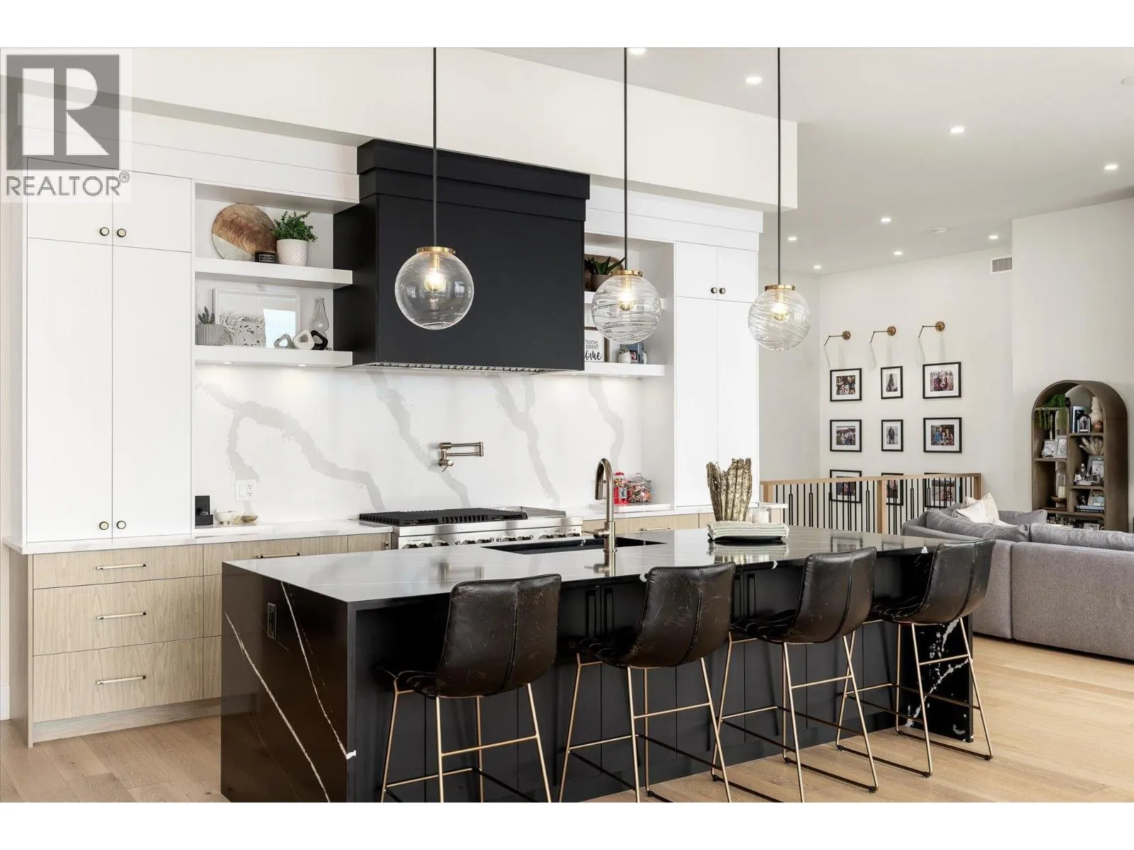 2585 Casa Palmero Drive