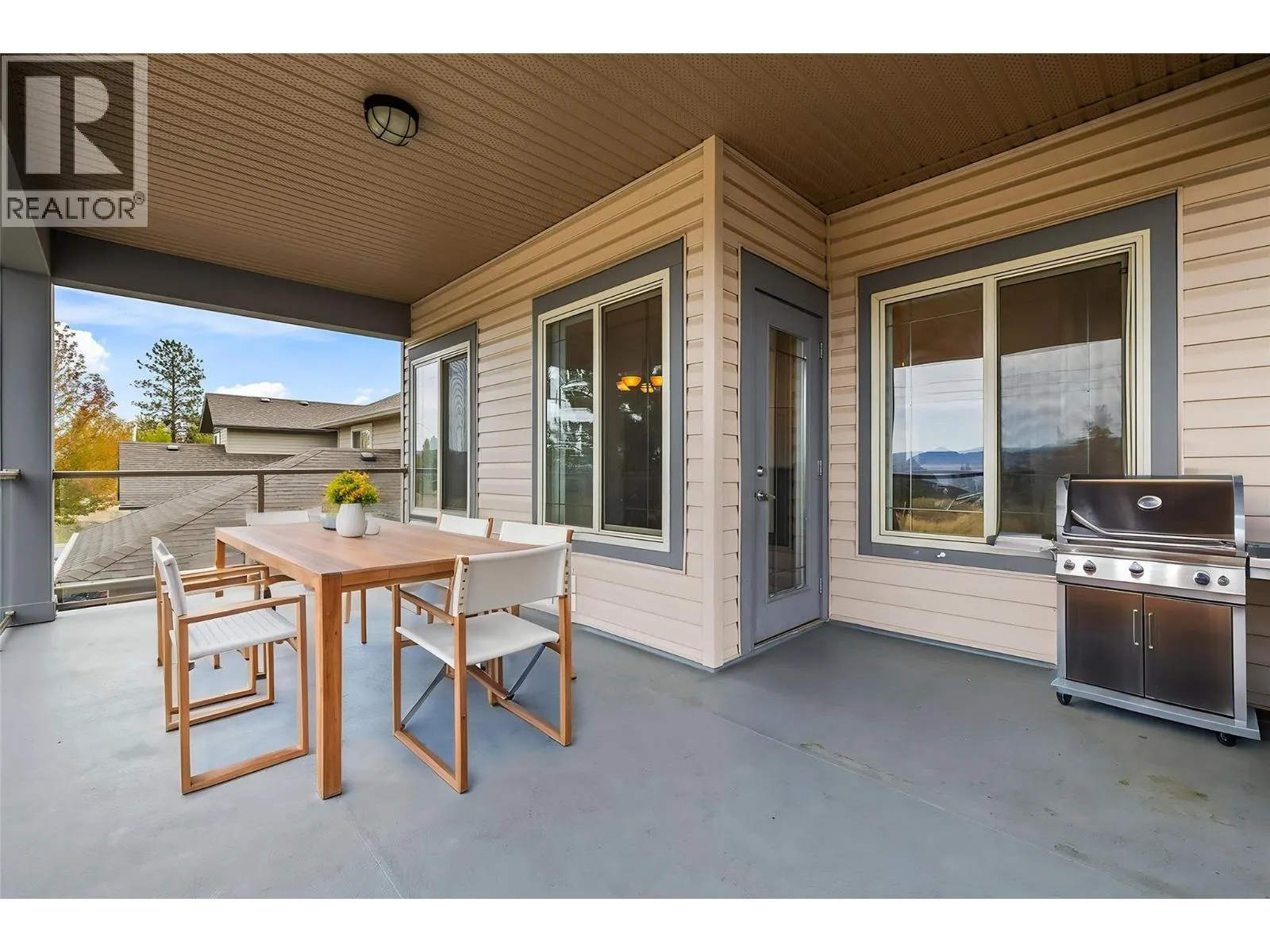 541 Quartz Crescent