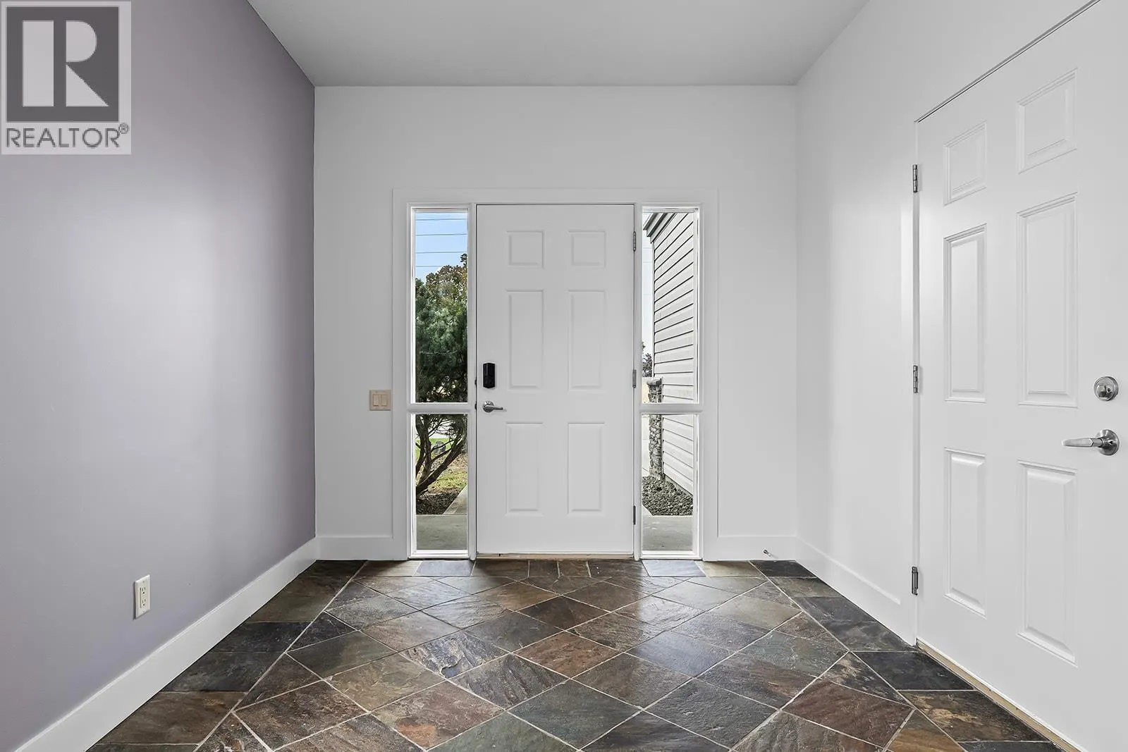 541 Quartz Crescent