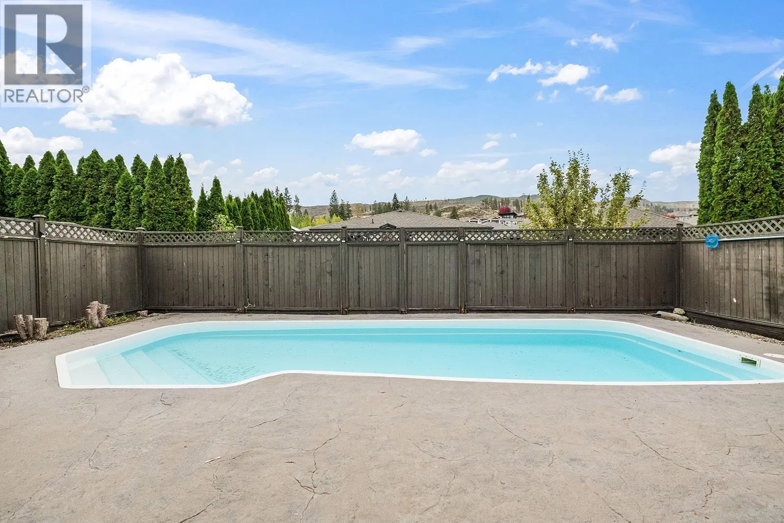 541 Quartz Crescent